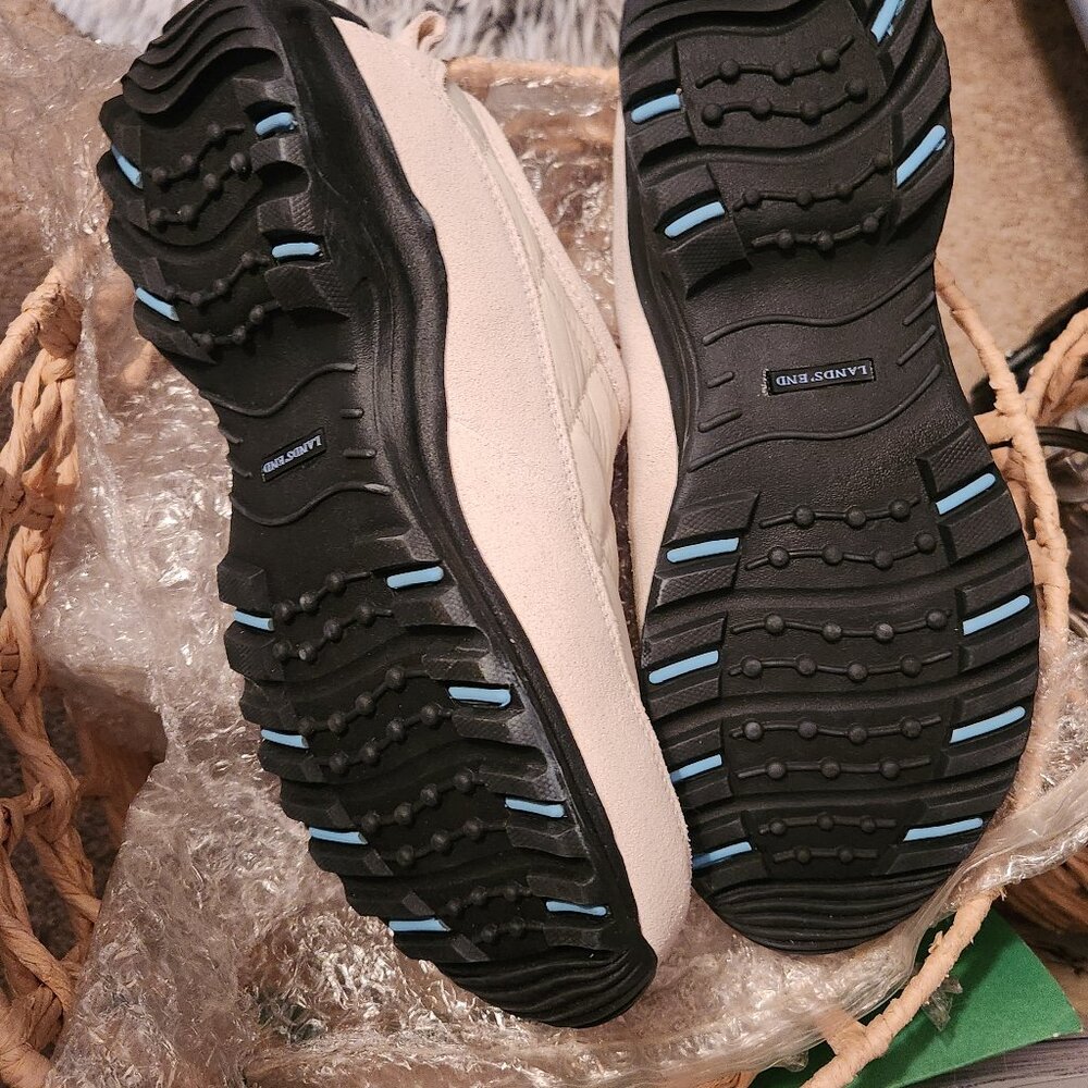 Womens Land's End NWOT Quilted Slipon Zipper Top Shoes/Sneakers/Hiking Shoes - Picture 4 of 10